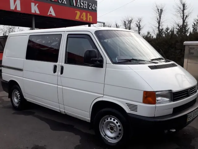 Volkswagen Transporter - фото 1