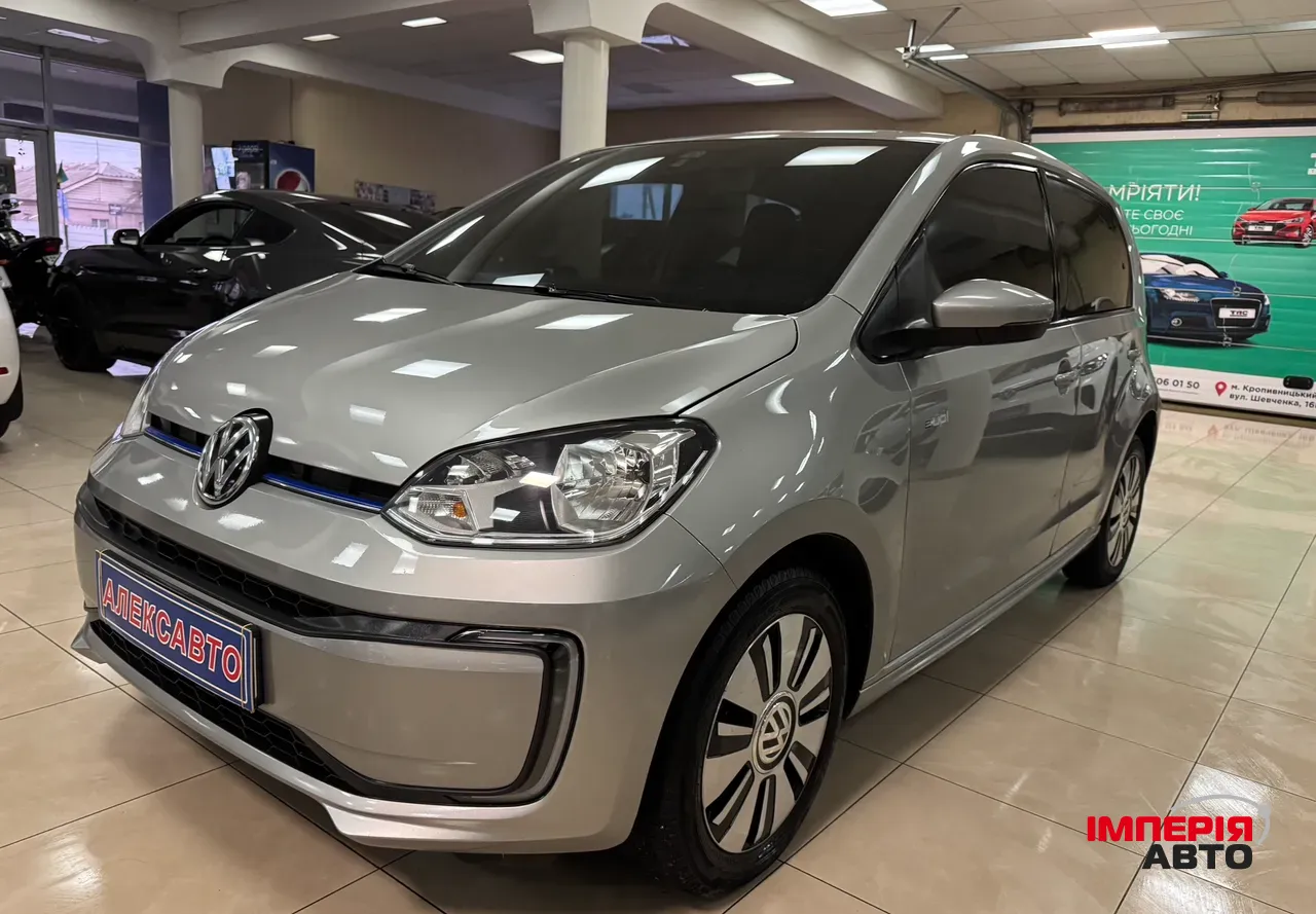 Volkswagen up! - фото 1