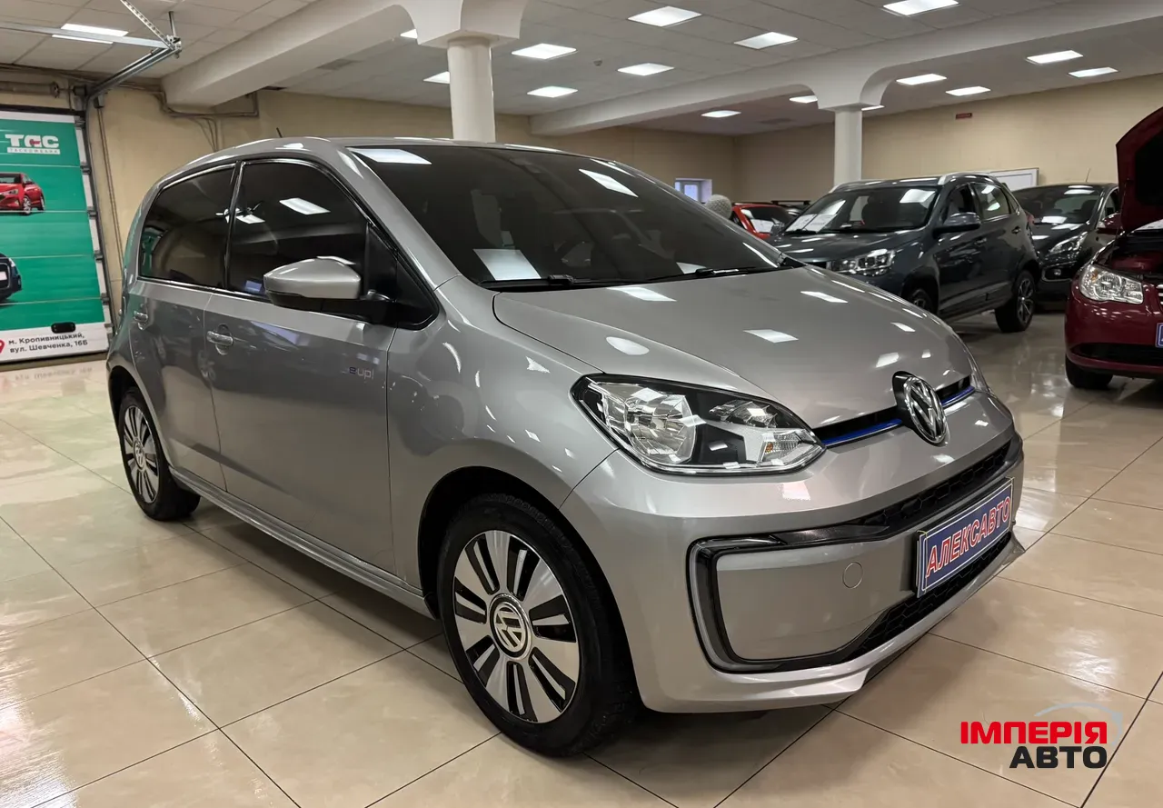 Volkswagen up! - фото 4