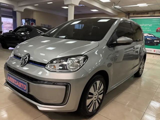 Volkswagen up! - фото 1