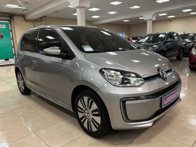 Volkswagen up! - фото 4