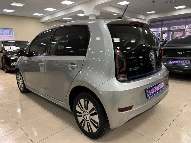 Volkswagen up! - фото 2