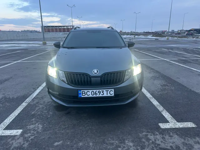 Skoda Octavia - фото 1