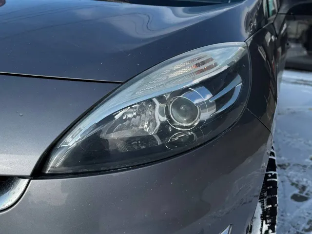 Renault Megane - фото 2