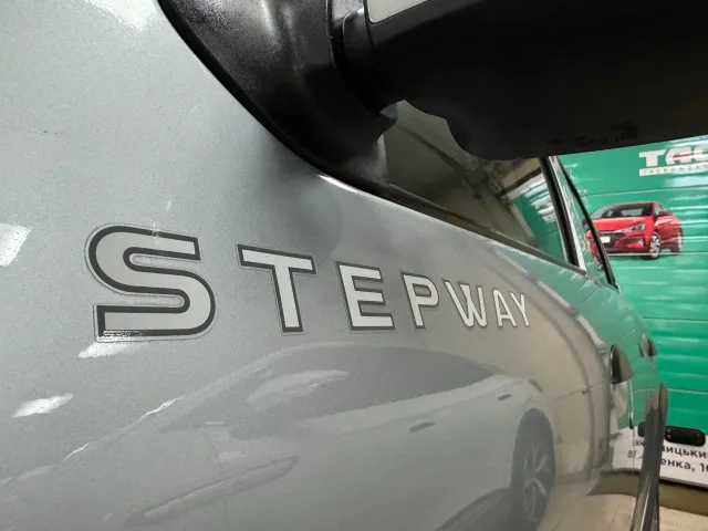 Renault Sandero - фото 2