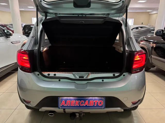 Renault Sandero - фото 4