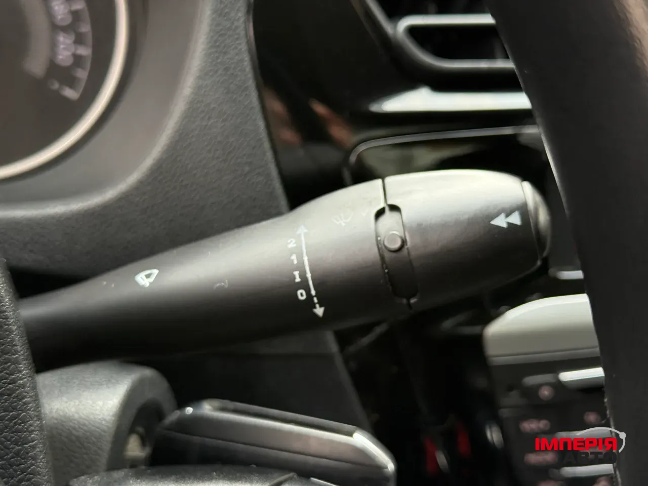 Peugeot 301 - фото 39