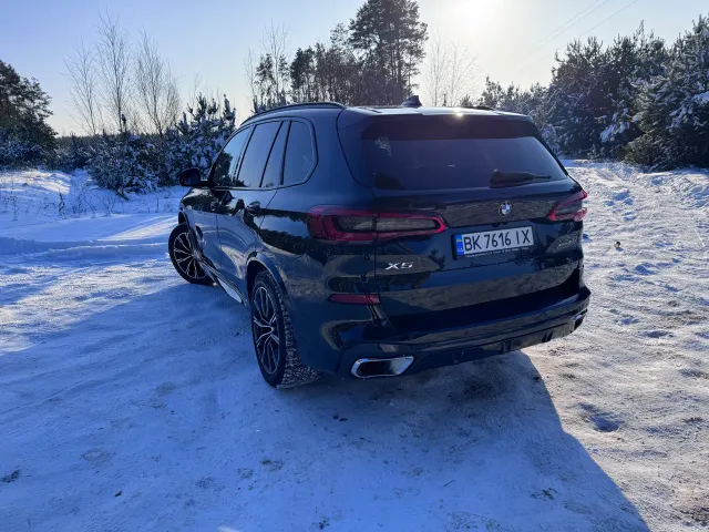 BMW X5 - фото 2