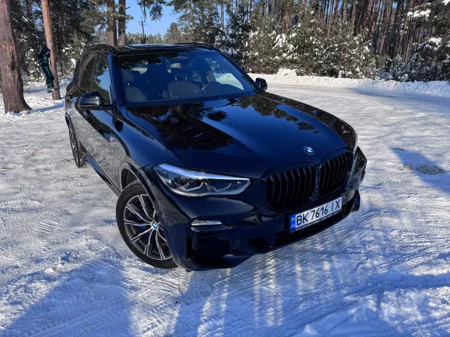 BMW X5 - фото 1