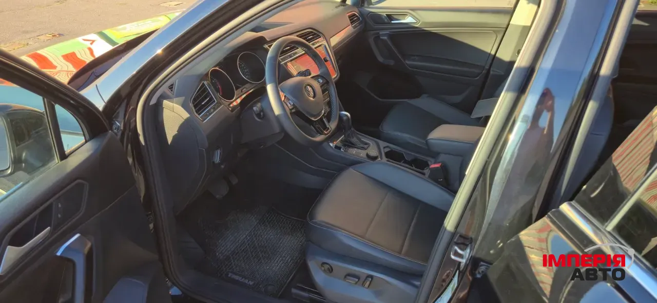 Volkswagen Tiguan - фото 9