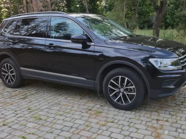 Volkswagen Tiguan - фото 1
