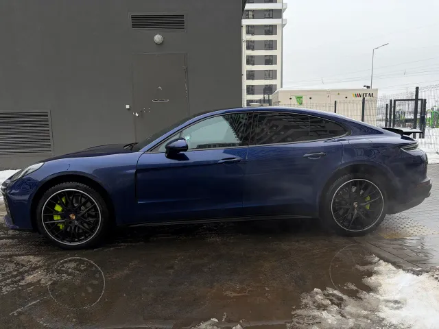 Porsche Panamera - фото 3