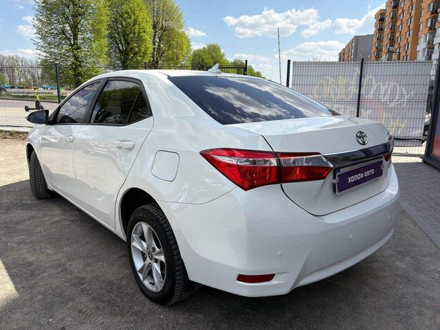Toyota Corolla - фото 4