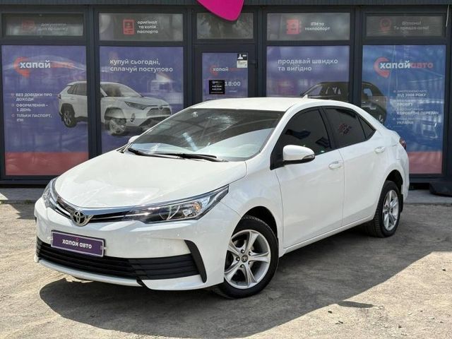 Toyota Corolla - фото 1