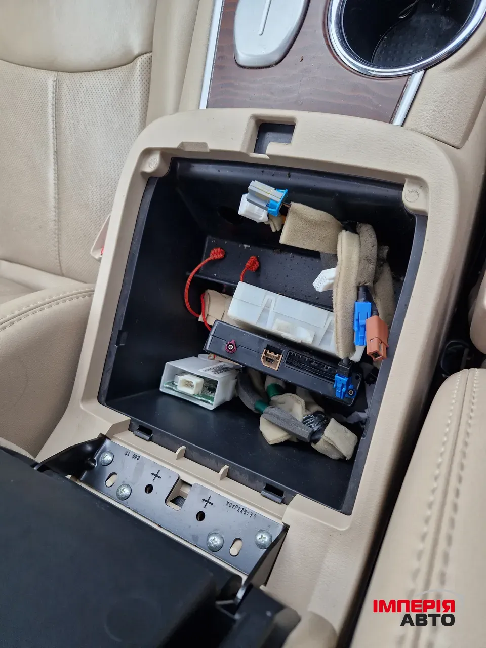 Nissan Pathfinder - фото 18