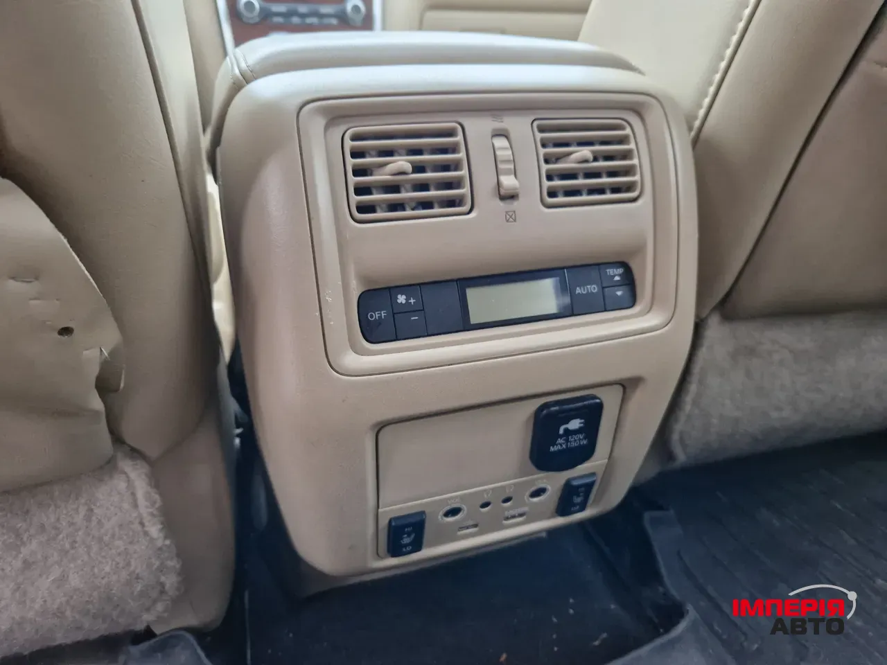 Nissan Pathfinder - фото 12