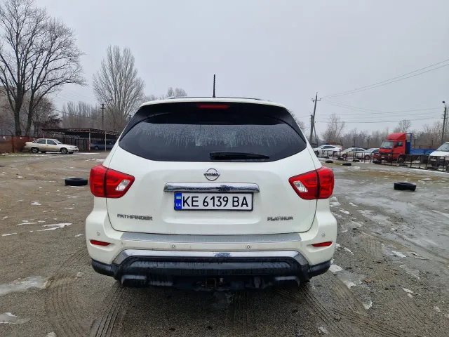 Nissan Pathfinder - фото 5