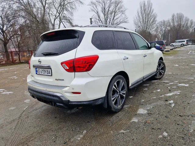 Nissan Pathfinder - фото 4