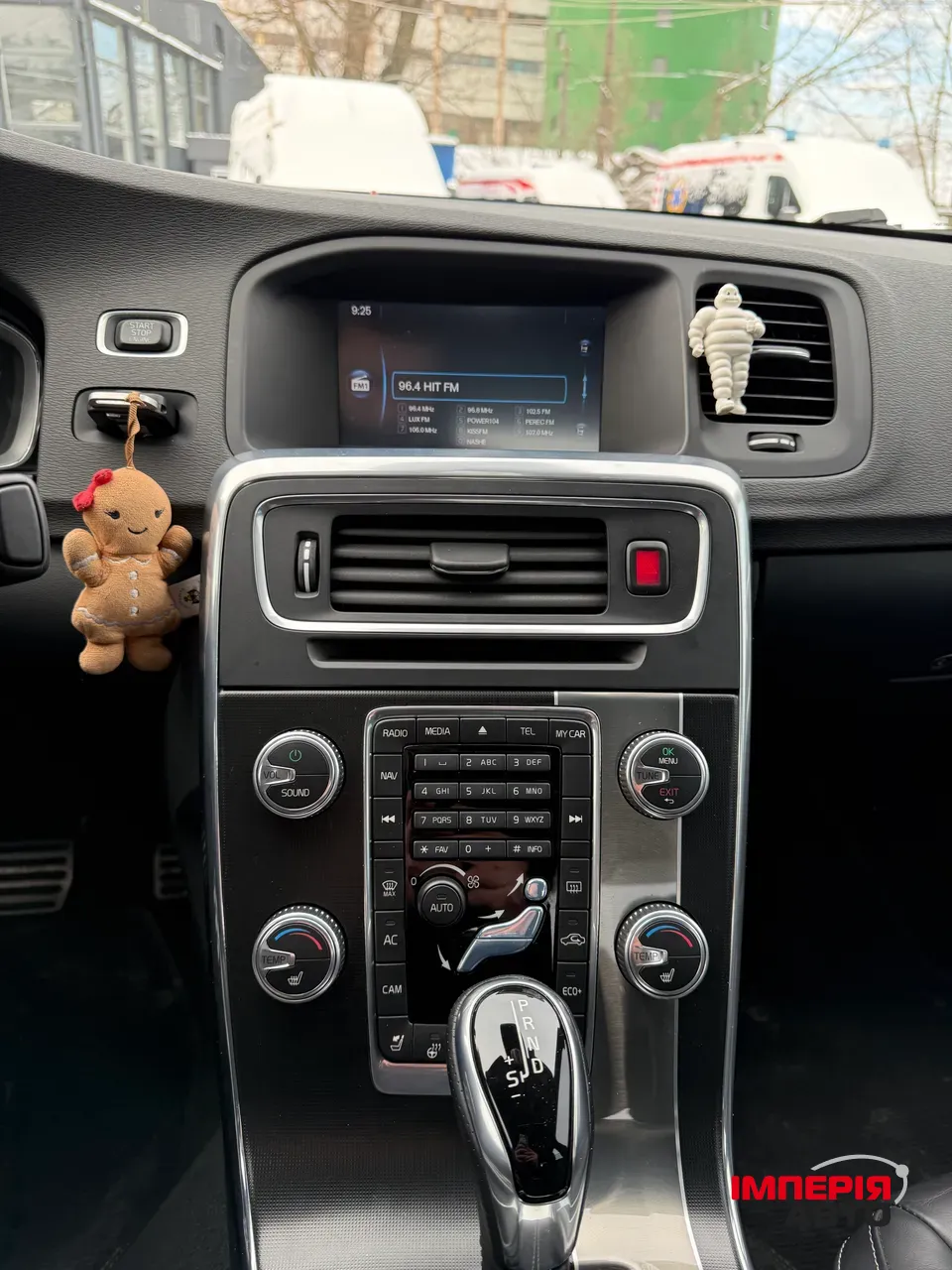 Volvo S60 - фото 16