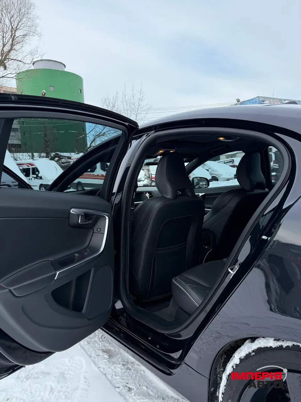 Volvo S60 - фото 11