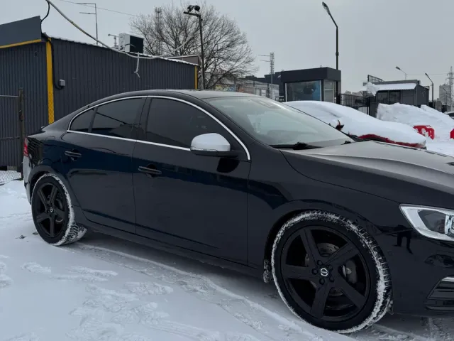Volvo S60 - фото 4