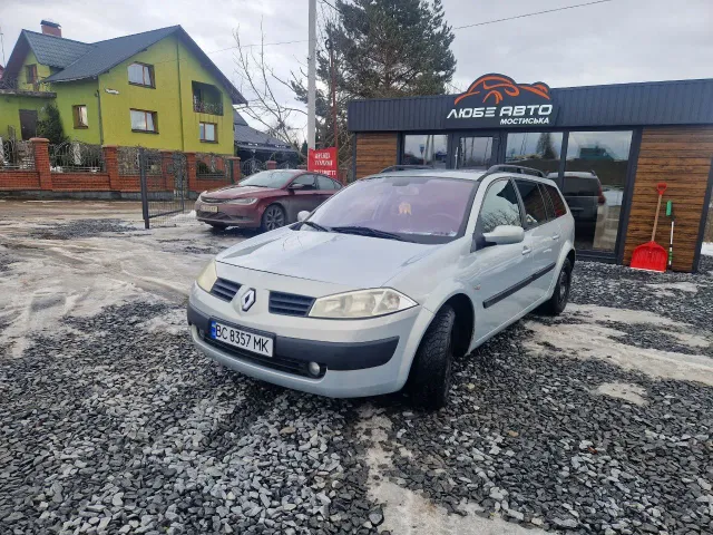 Renault Megane - фото 1