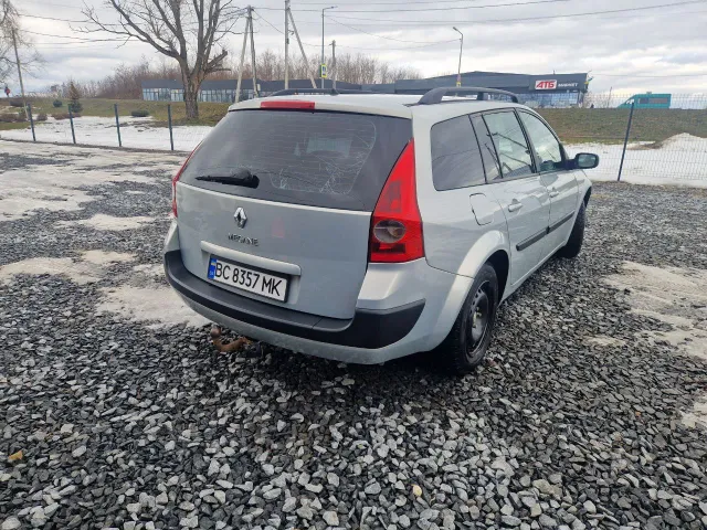 Renault Megane - фото 4