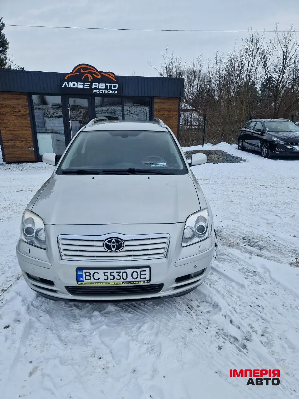 Toyota Avensis - фото 4