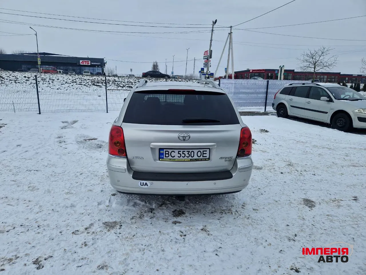 Toyota Avensis - фото 8