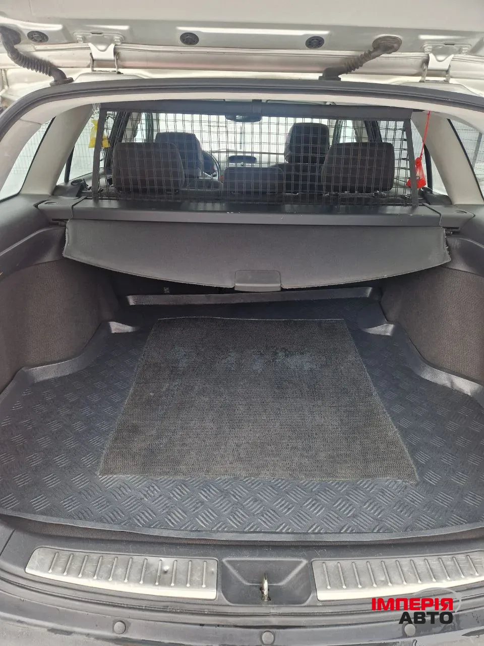 Toyota Avensis - фото 15