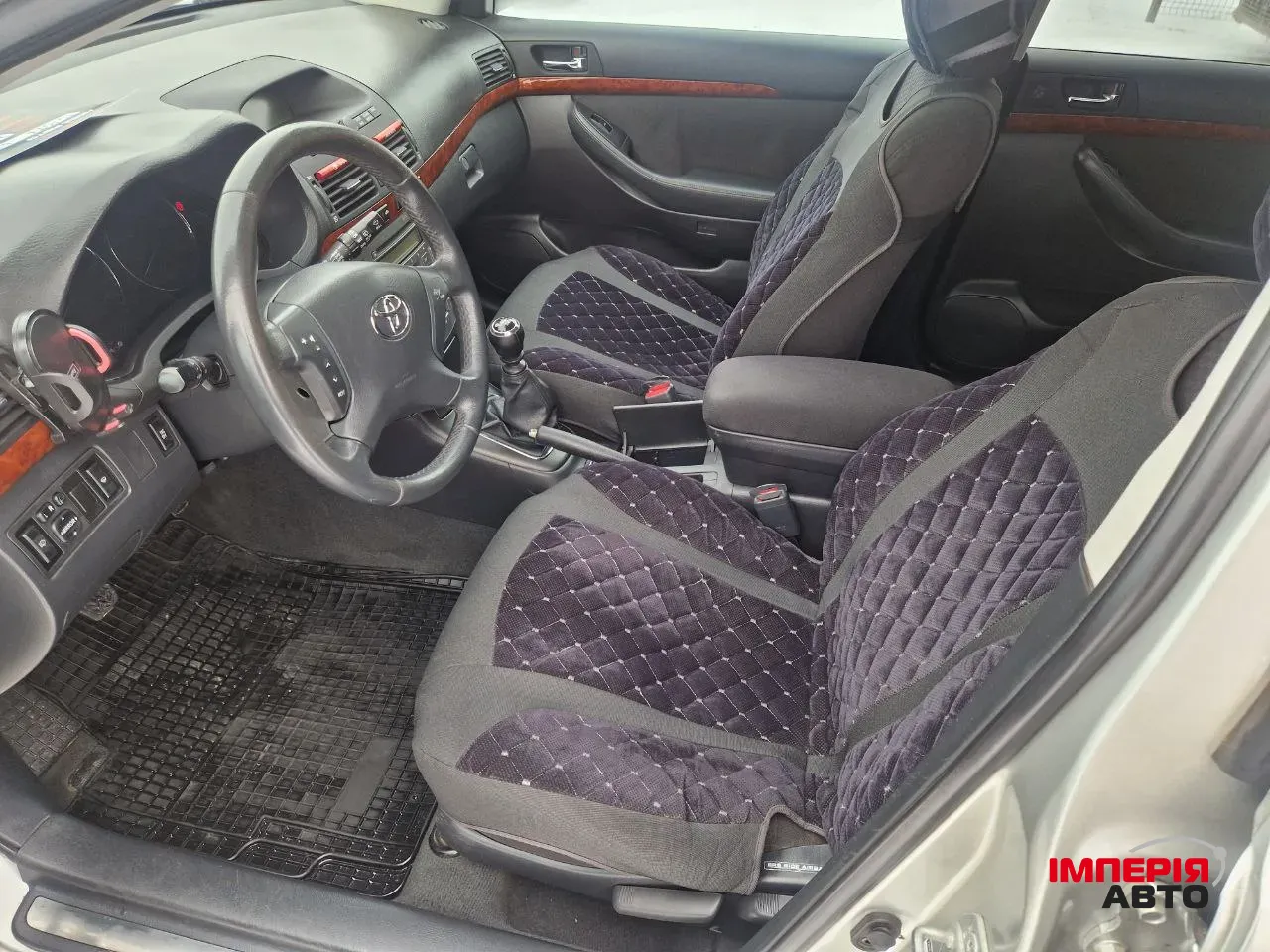 Toyota Avensis - фото 20