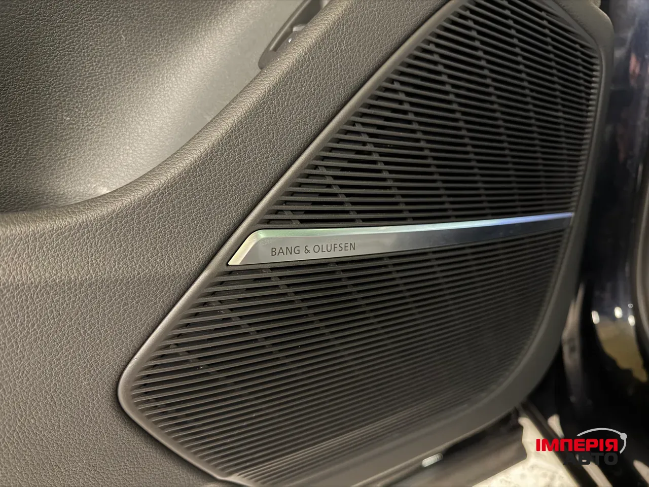 Audi SQ7 - фото 31