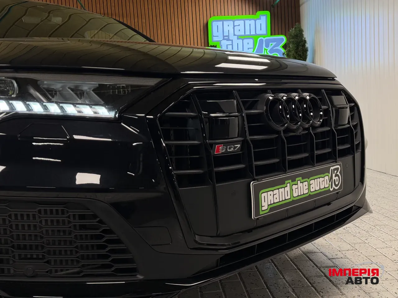 Audi SQ7 - фото 9