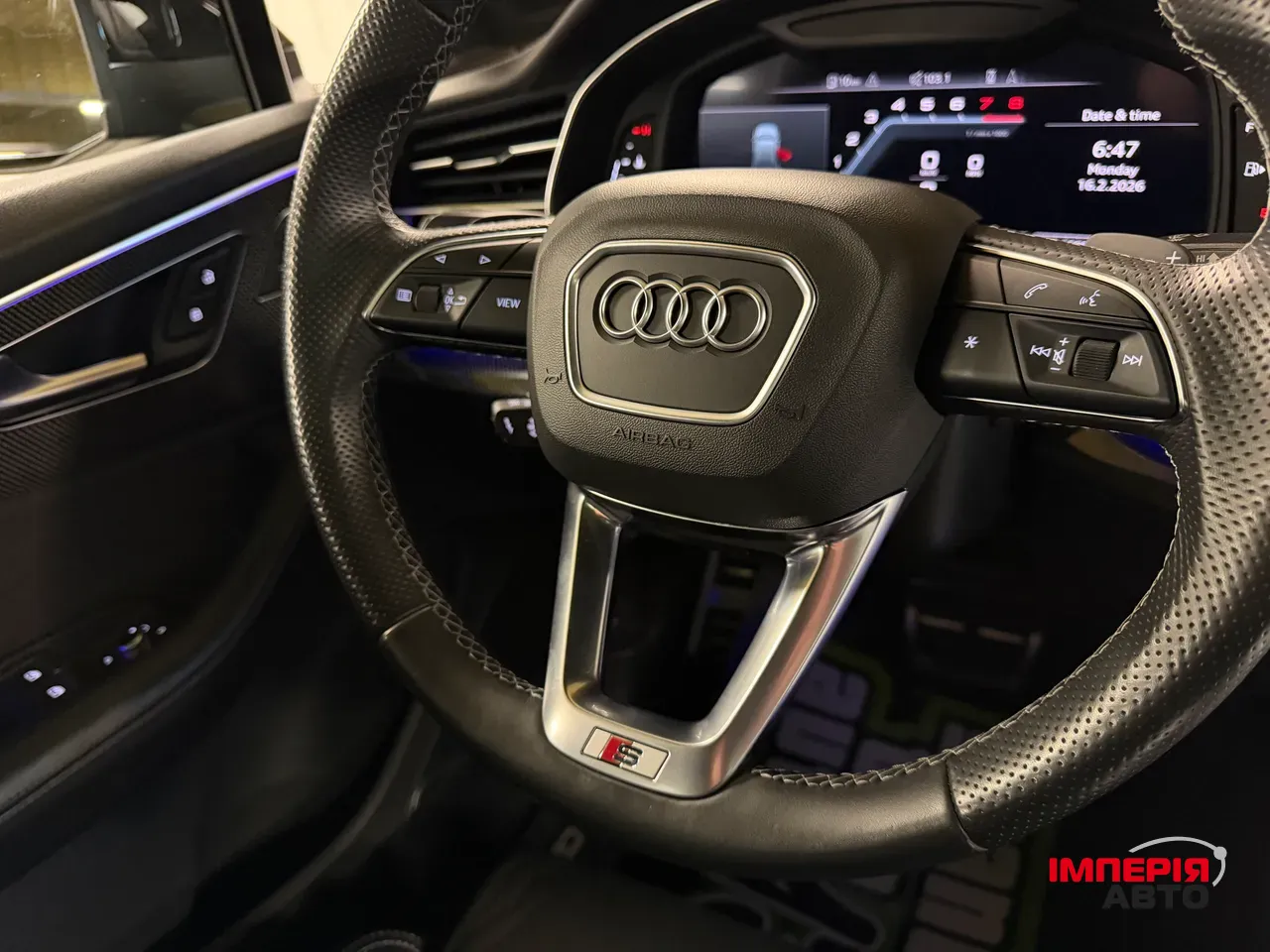 Audi SQ7 - фото 22