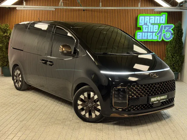 Hyundai Staria - фото 1