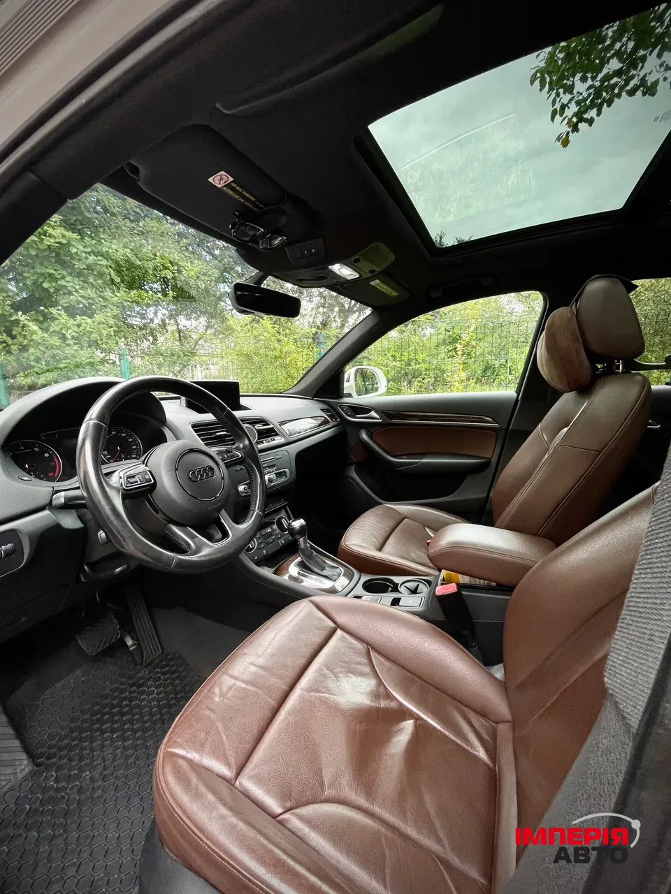 Audi Q3 - фото 8