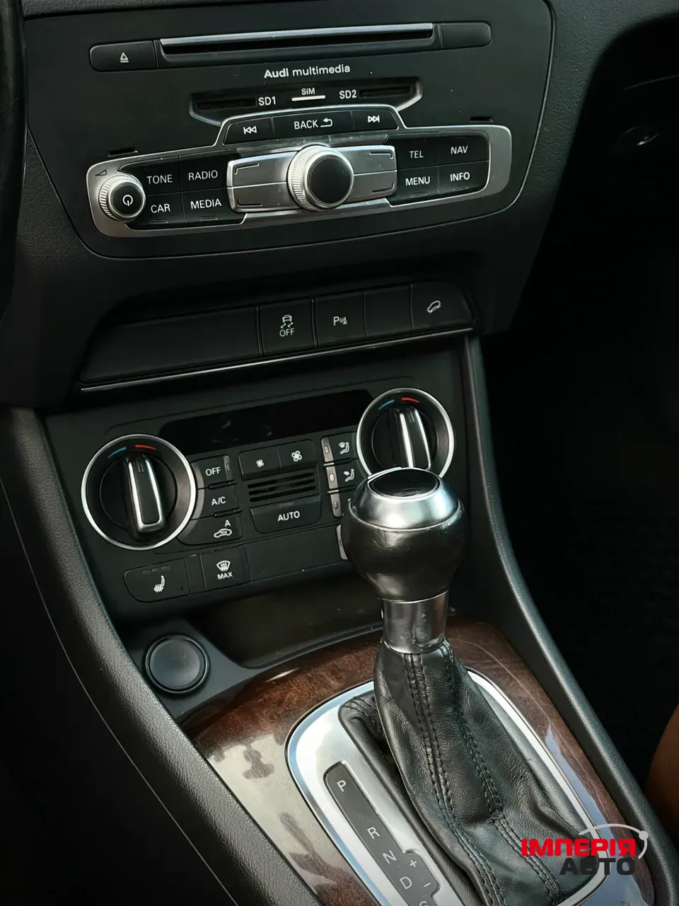 Audi Q3 - фото 15