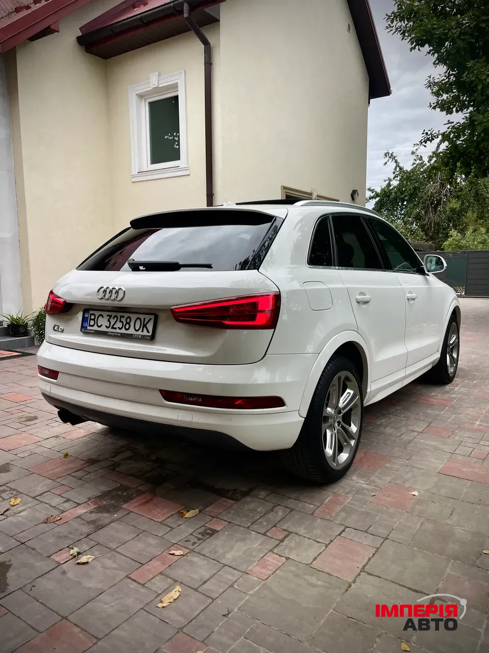 Audi Q3 - фото 6