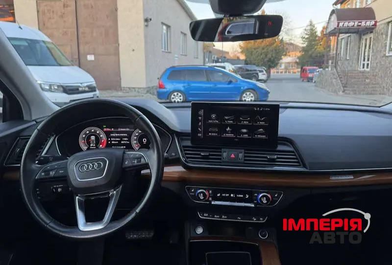 Audi Q5 - фото 8