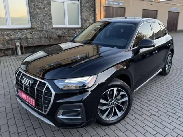 Audi Q5 - фото 3