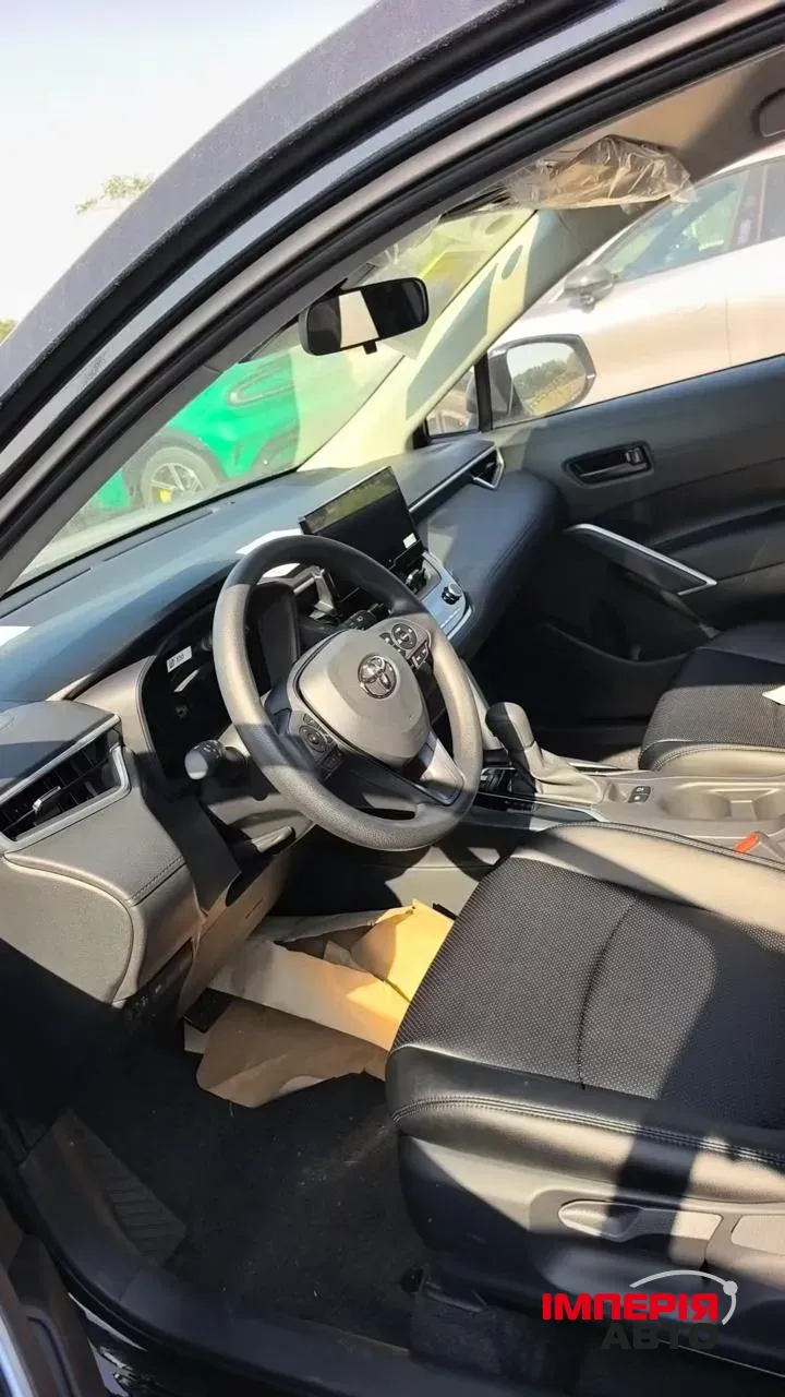 Toyota Corolla Cross - фото 8