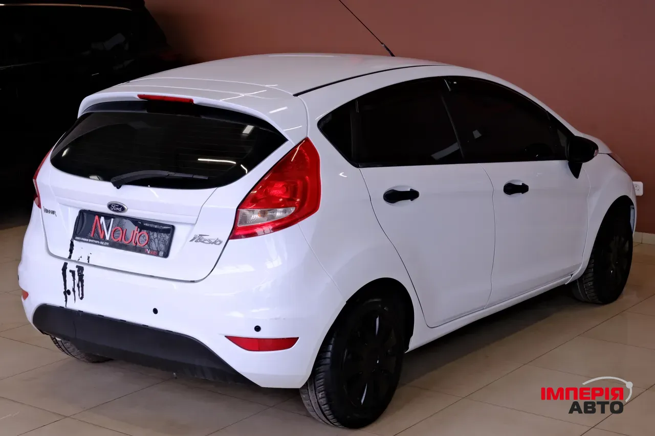 Ford Fiesta - фото 5