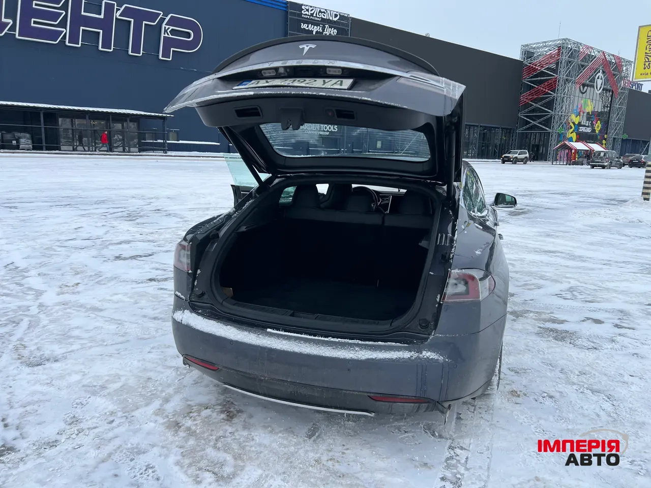 Tesla Model S - фото 12