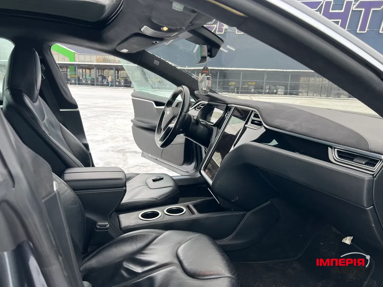 Tesla Model S - фото 10