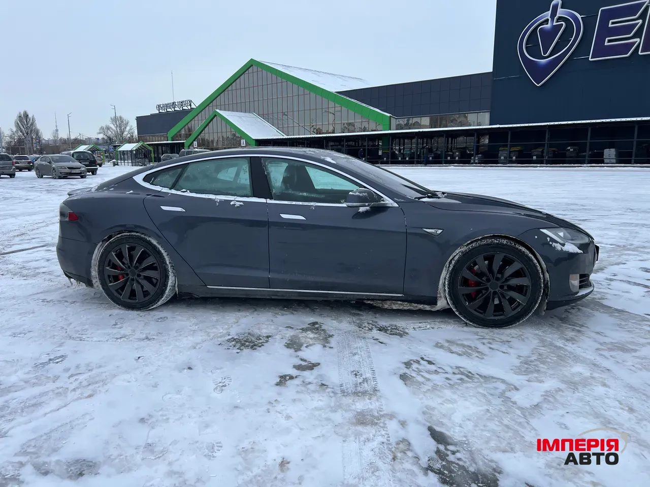 Tesla Model S - фото 4