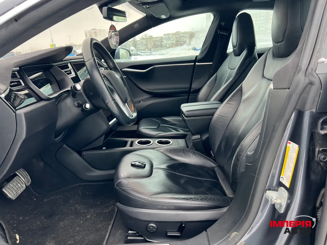 Tesla Model S - фото 8