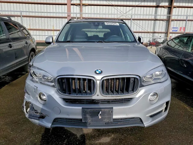 BMW X5 - фото 1