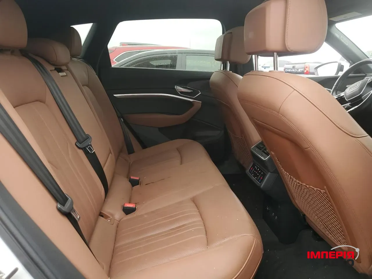 Audi e-tron - фото 9