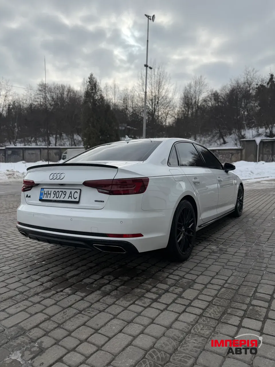 Audi A4 - фото 6