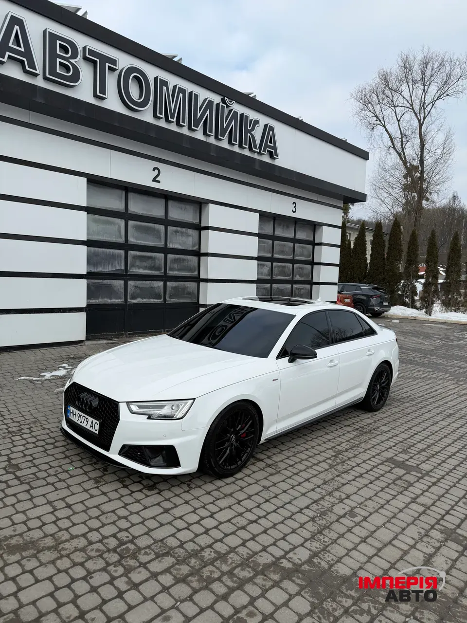 Audi A4 - фото 2